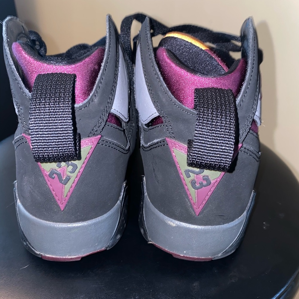 Jordan Bordeaux 7 - Picture 3 of 3